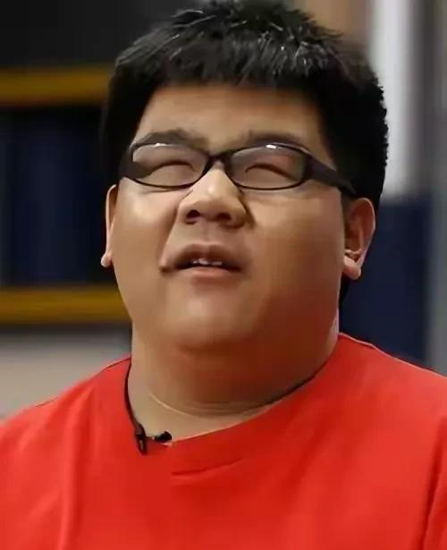 聚宝盆 耍大牌、骂导演、要特权！感动中国的盲人歌手，沦落到无人问津